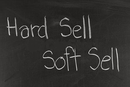 Pentingnya Soft Selling Tanpa Mengabaikan Hard Selling - idea@work